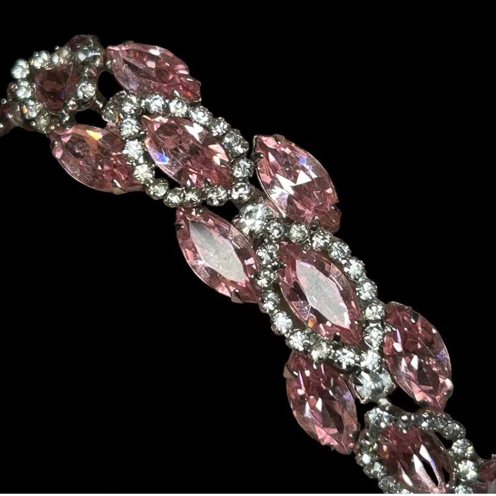 Signed Weiss Silvertone Clear & Pink Crystal Pinwheel Bracelet Clip On Earrings - Picture 2 of 13